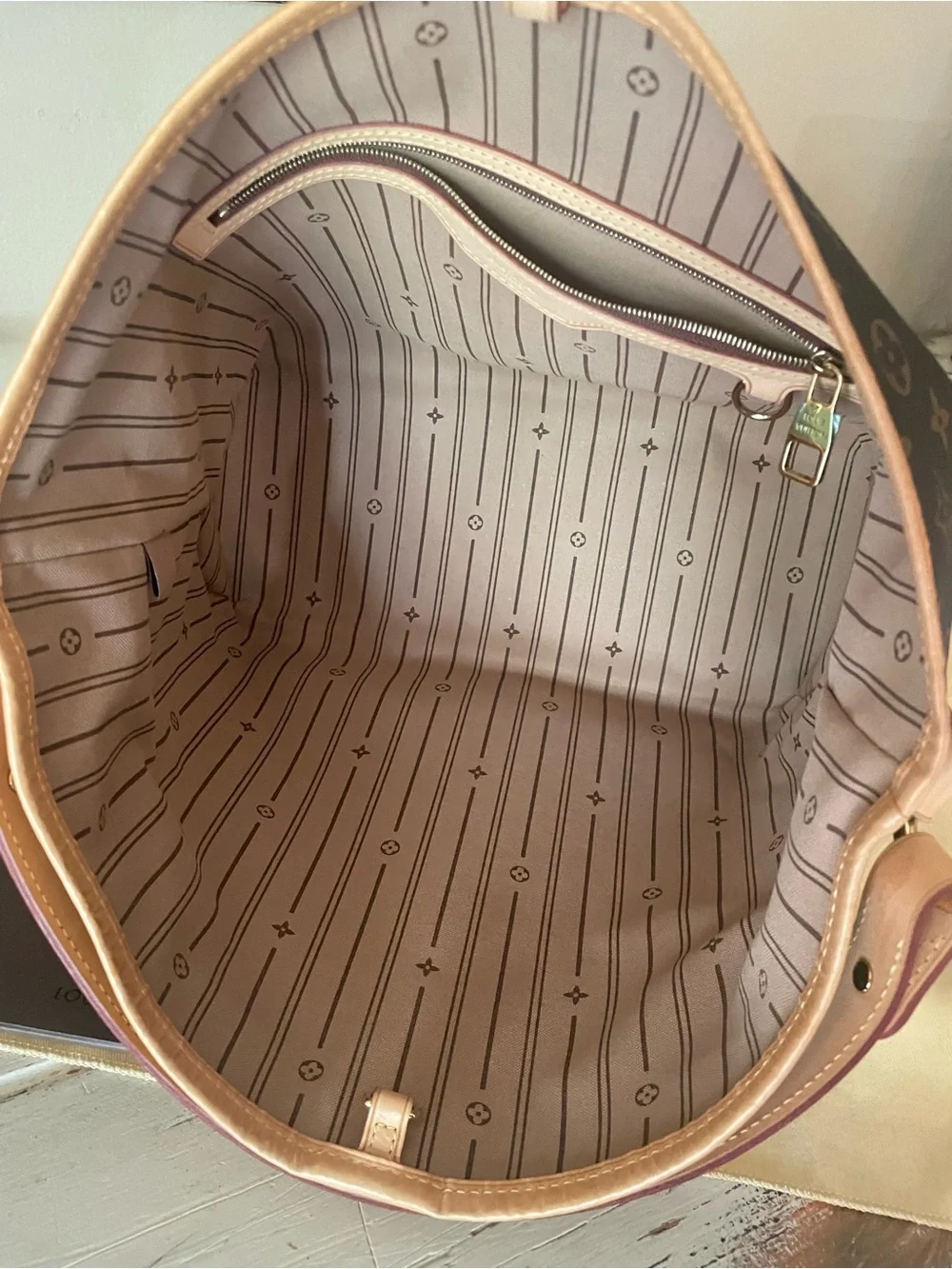 Discontinued Louis Vuitton Delightful PM Shoulder Hobo in Brown and Natural Tri